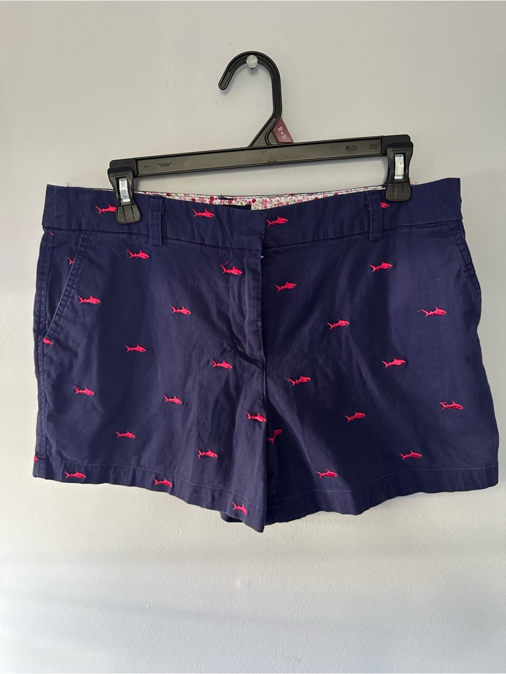 British Khaki Navy Blue Embroidered Shark Shorts Women's Size 10 Casual Preppy